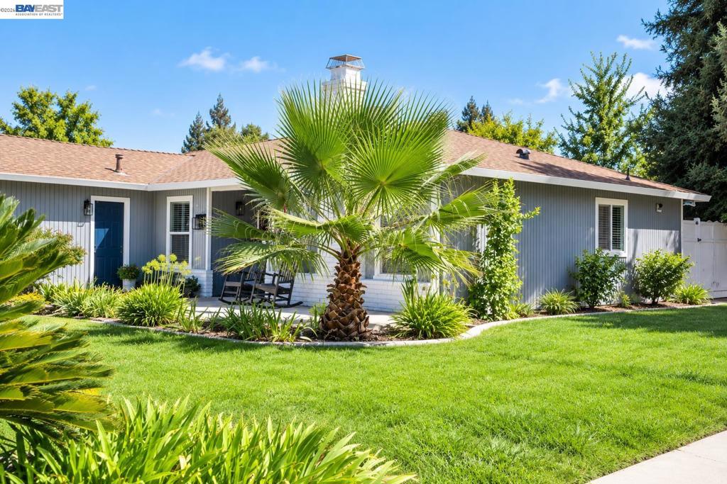 2716 Dania Ct