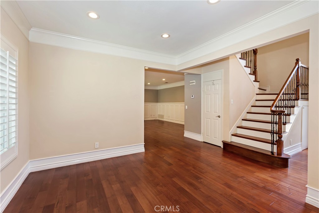 7000 Fabriano Place
