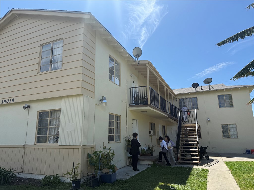 18018 Schoenborn Street