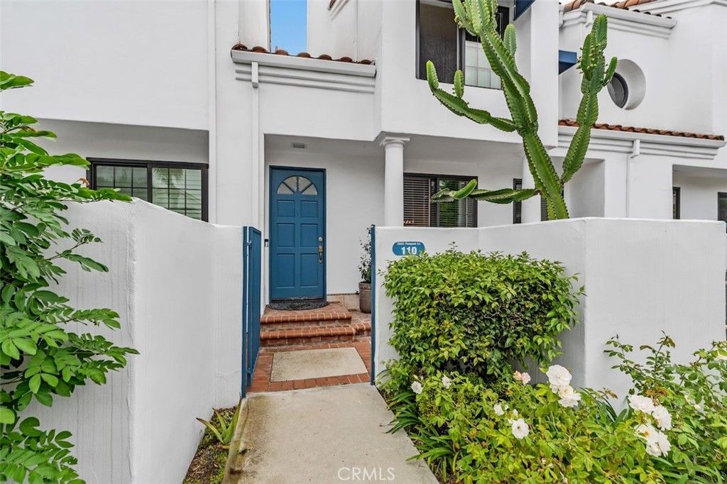 Photo of 19451 Pompano Lane Lane #110, Huntington Beach, CA 92648 (MLS # NP25235115)