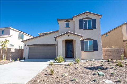 Photo of 19536 Hanging Rock Rd. Rd, Lake Elsinore, CA 92532 (MLS # SW25270460)