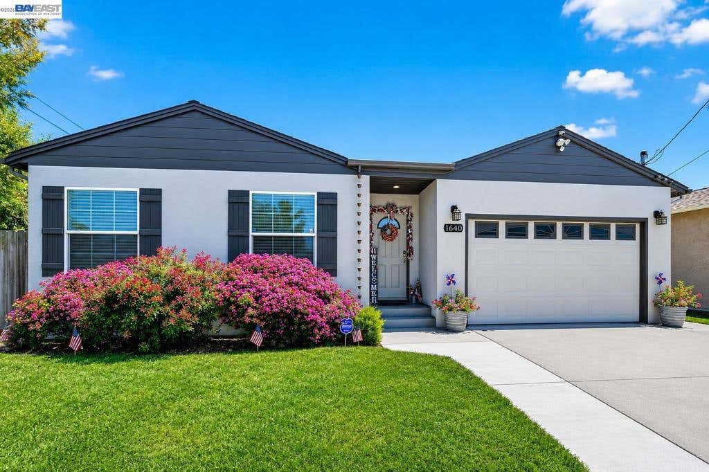 Photo of 1640 Via Escondido, San Lorenzo, CA 94580 (MLS # 41135913)