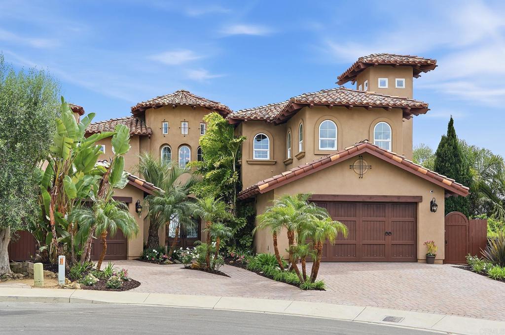 6811 VIANDA COURT