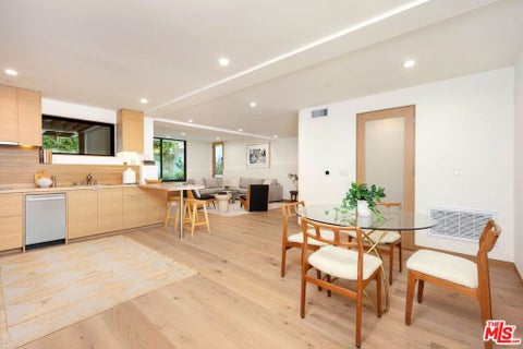 Tiny photo for 10519 Oaklawn Road, Los Angeles, CA 90064 (MLS # 26858325)