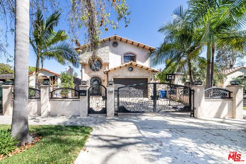 Photo of 458 N Flores Street, Los Angeles, CA 90048 (MLS # 26640775)