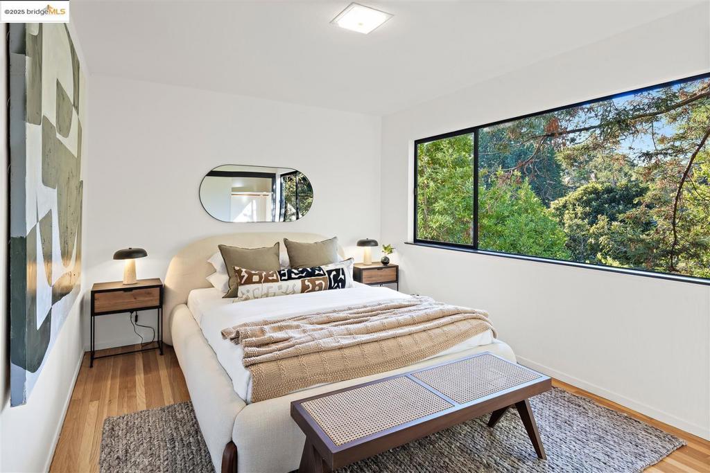 CLAREMONT - Residential