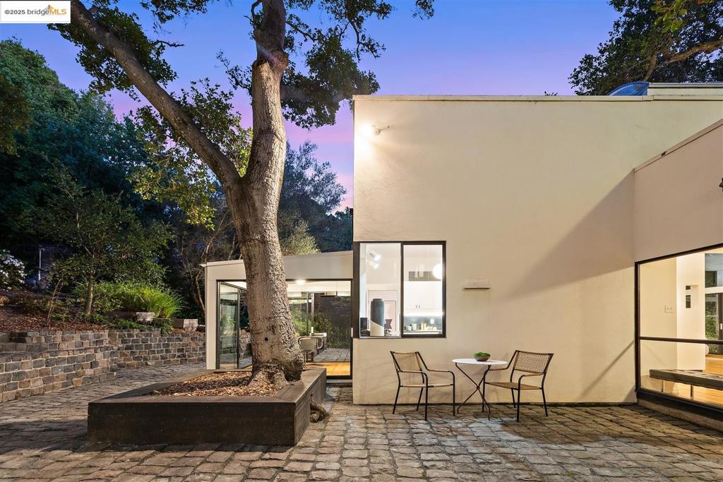 CLAREMONT - Residential