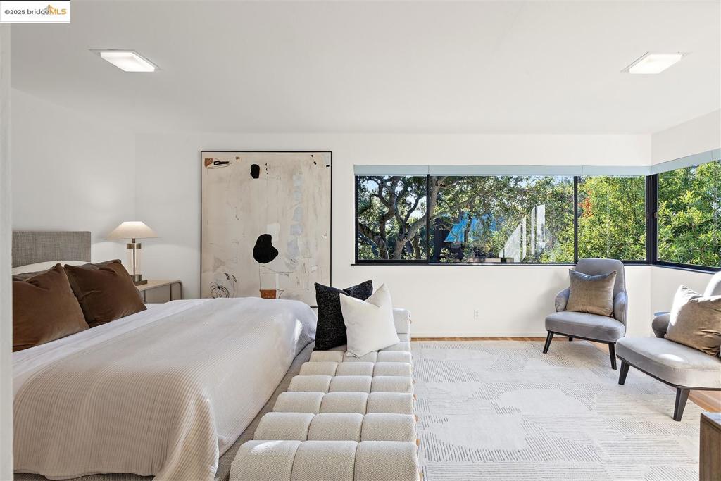 CLAREMONT - Residential