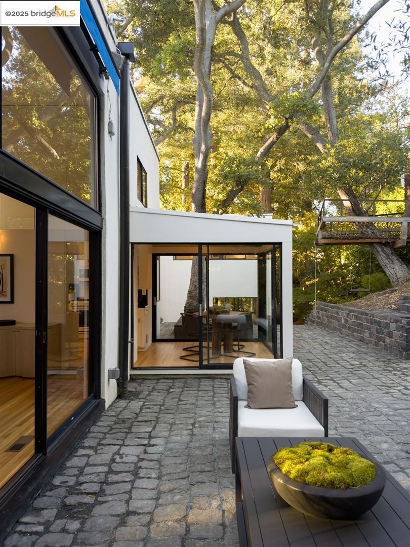 CLAREMONT - Residential