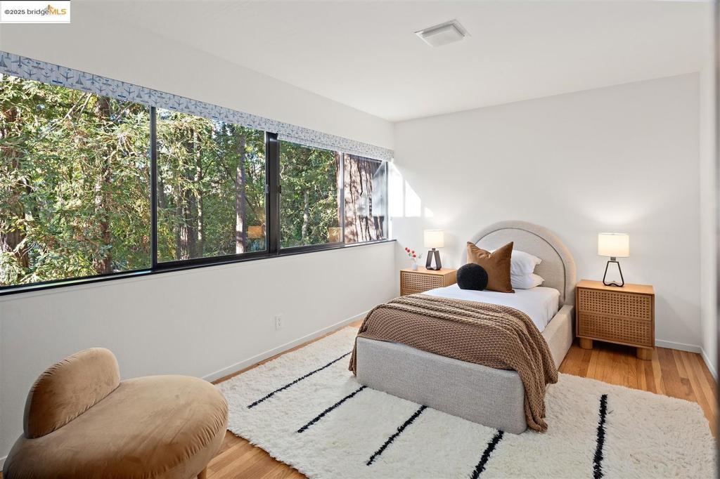 CLAREMONT - Residential