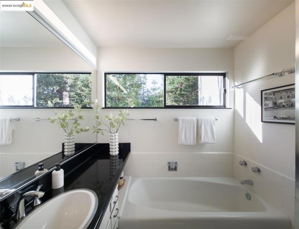 CLAREMONT - Residential