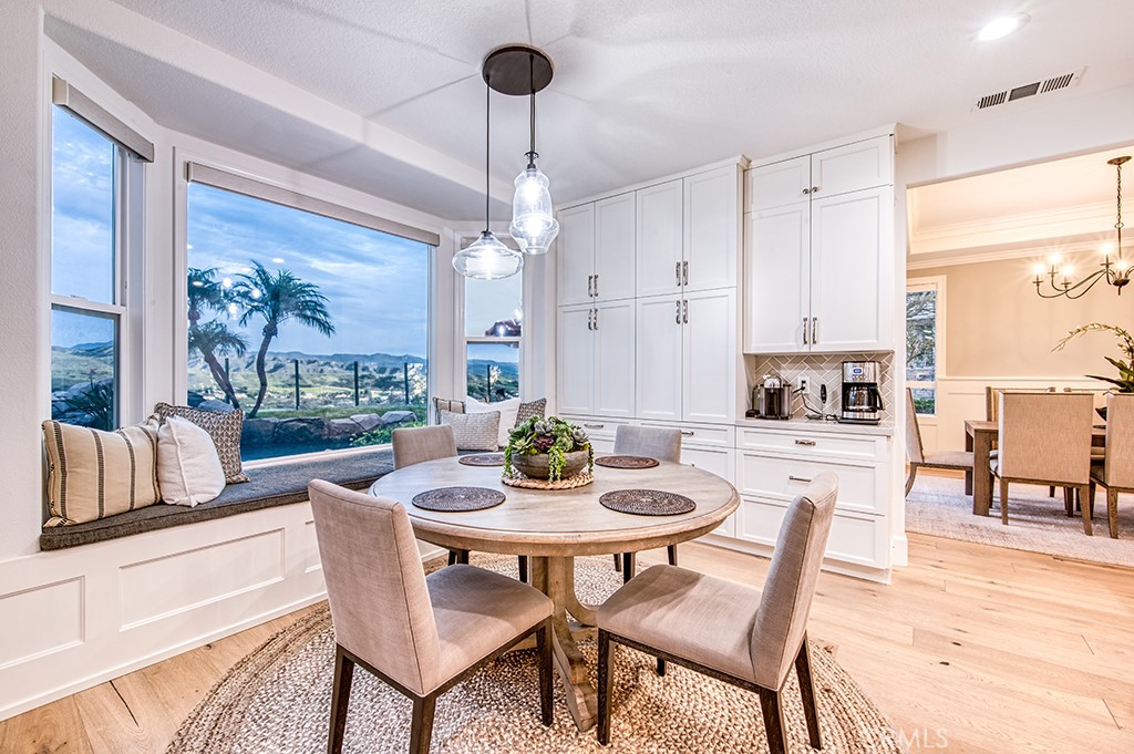 Trabuco Canyon, California, 92679, United States, 5 Bedrooms Bedrooms, ,5 BathroomsBathrooms,Residential,Active,2016408