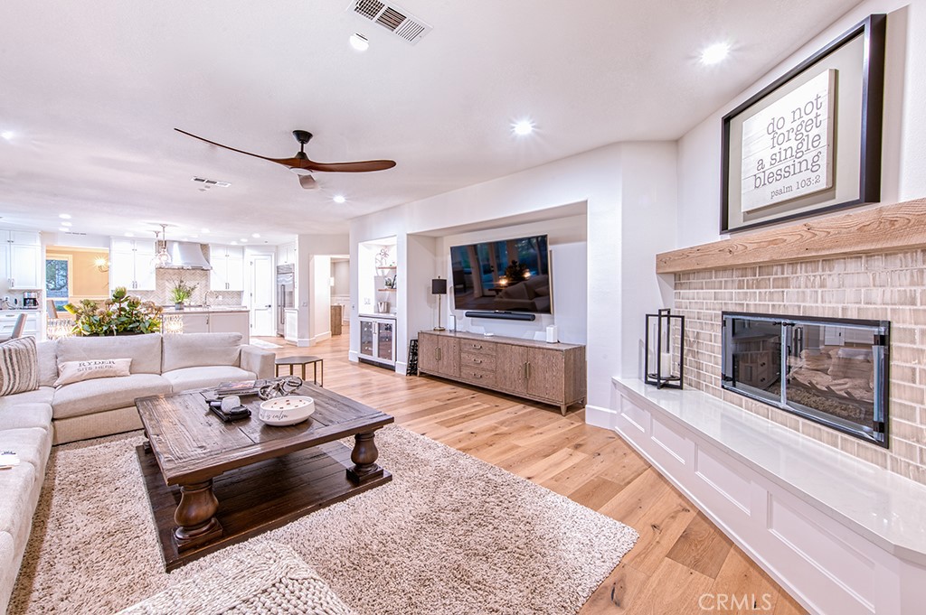 Trabuco Canyon, California, 92679, United States, 5 Bedrooms Bedrooms, ,5 BathroomsBathrooms,Residential,Active,2016408