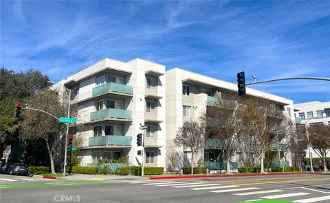 Photo of 160 S Hudson Ave #105, Pasadena, CA 91101 (MLS # AR26018071)
