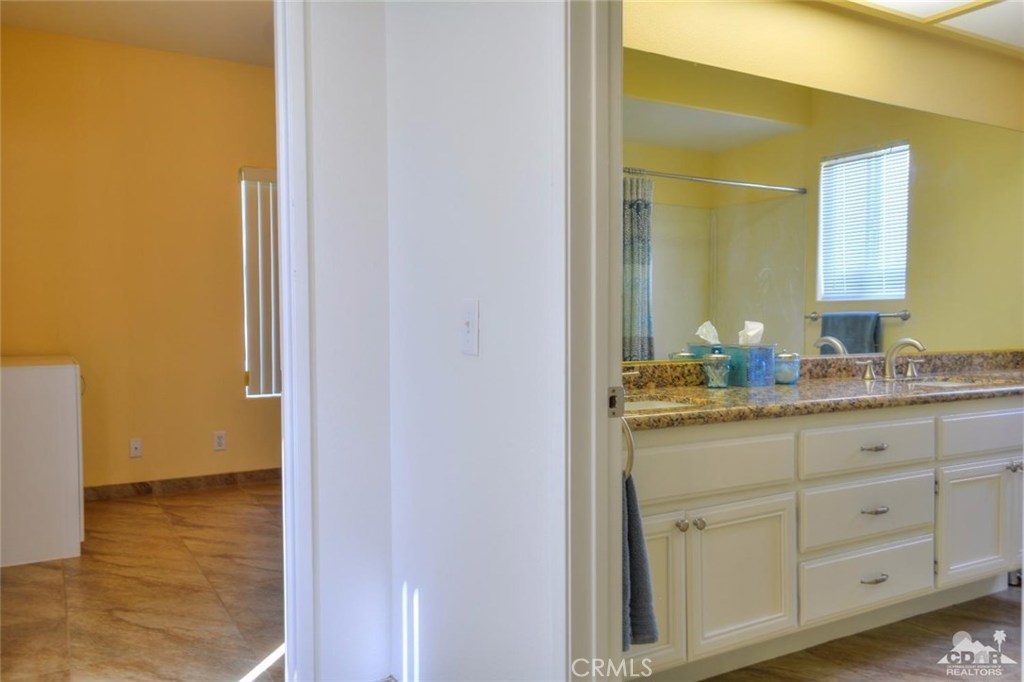 Laguna De La Paz - Residential