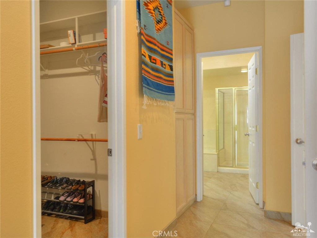 Laguna De La Paz - Residential