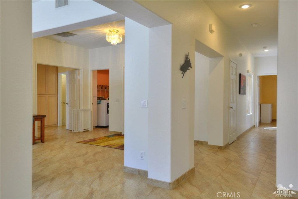 Laguna De La Paz - Residential