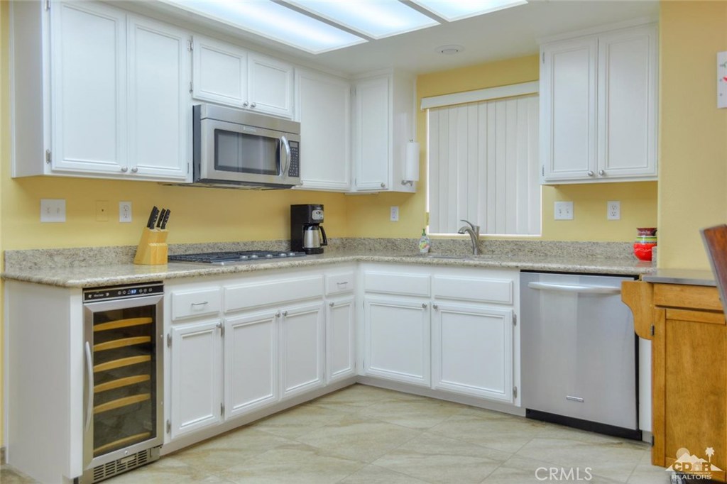 Laguna De La Paz - Residential