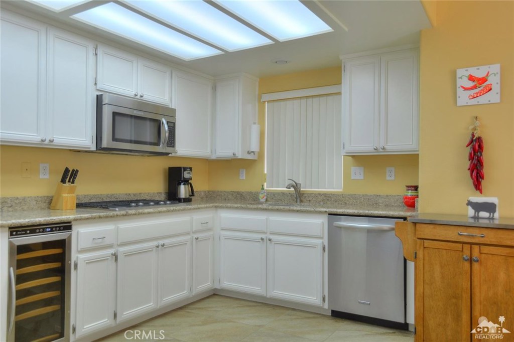 Laguna De La Paz - Residential