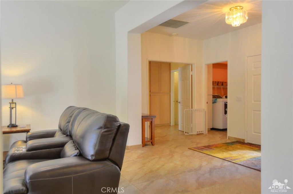 Laguna De La Paz - Residential