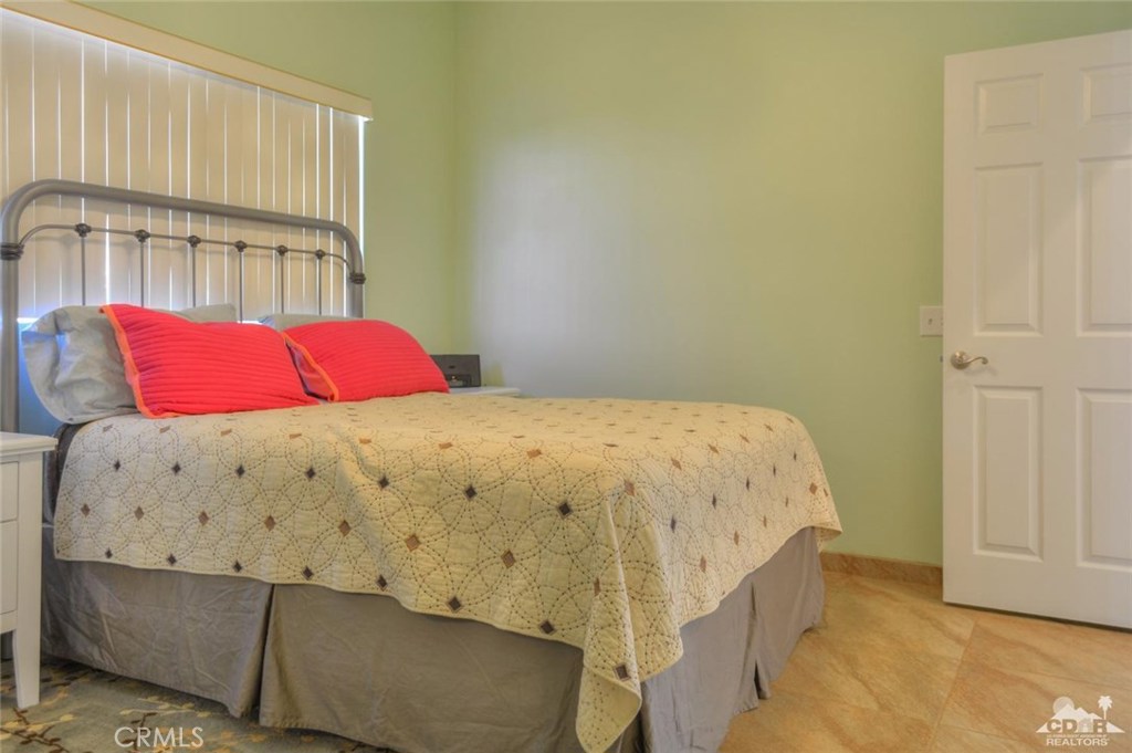 Laguna De La Paz - Residential