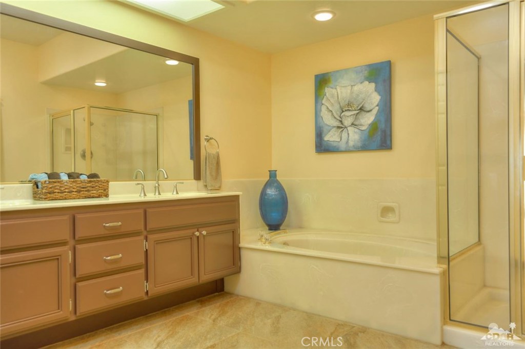 Laguna De La Paz - Residential