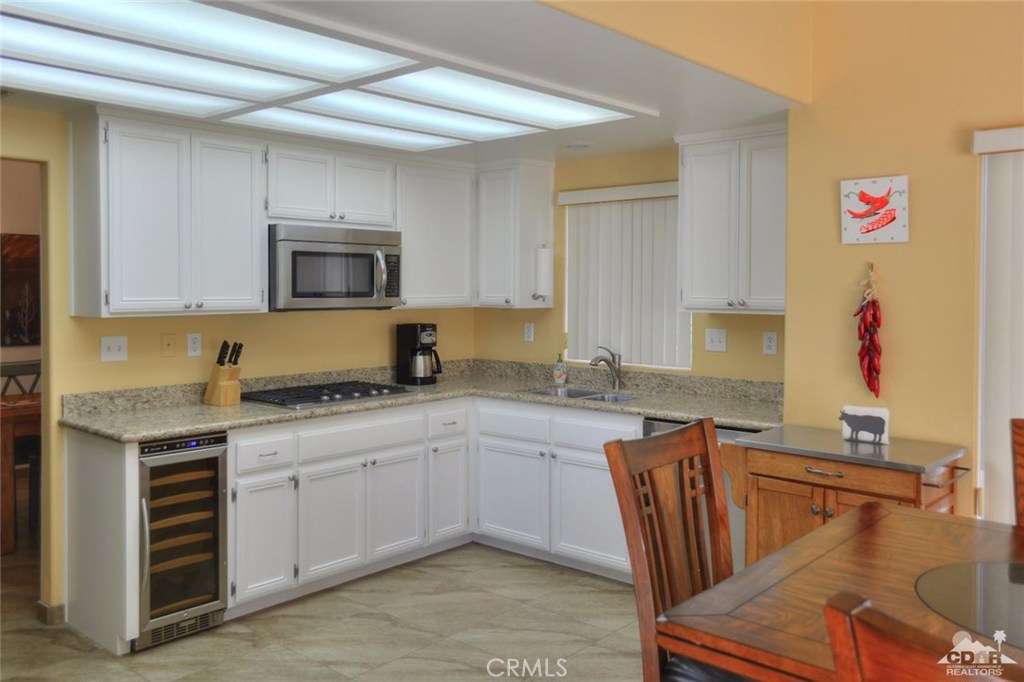 Laguna De La Paz - Residential