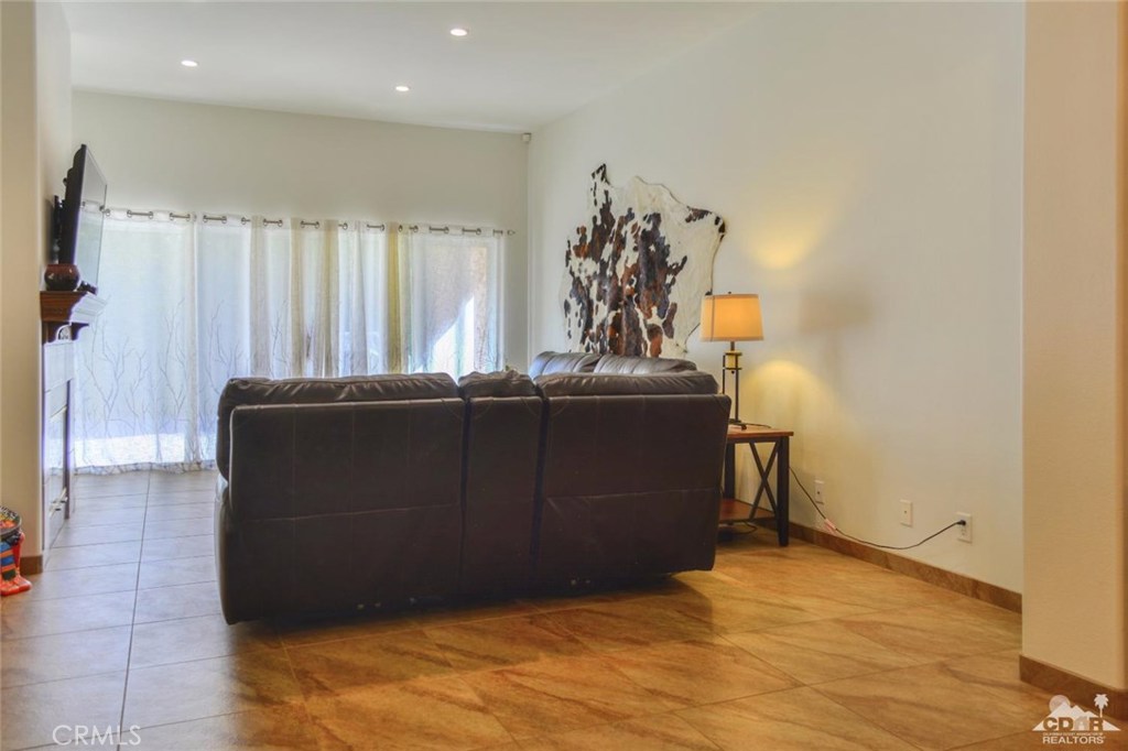 Laguna De La Paz - Residential