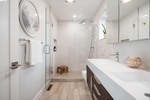 Tiny photo for 4029 Aliso AVE, Oakland, CA 94619 (MLS # 41136955)