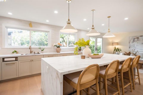 Tiny photo for 4029 Aliso AVE, Oakland, CA 94619 (MLS # 41136955)
