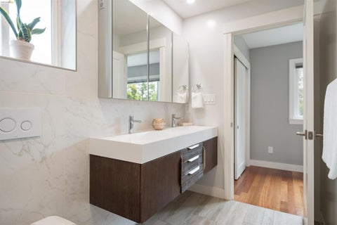 Tiny photo for 4029 Aliso AVE, Oakland, CA 94619 (MLS # 41136955)