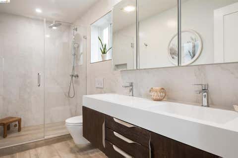 Tiny photo for 4029 Aliso AVE, Oakland, CA 94619 (MLS # 41136955)