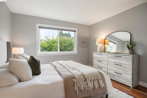 Tiny photo for 4029 Aliso AVE, Oakland, CA 94619 (MLS # 41136955)