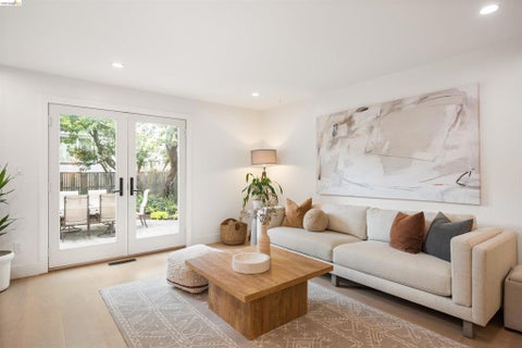 Tiny photo for 4029 Aliso AVE, Oakland, CA 94619 (MLS # 41136955)