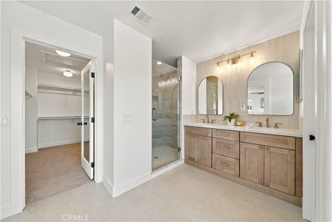 Tiny photo for 39263 Half Moon Circle, Murrieta, CA 92563 (MLS # SW26228538)