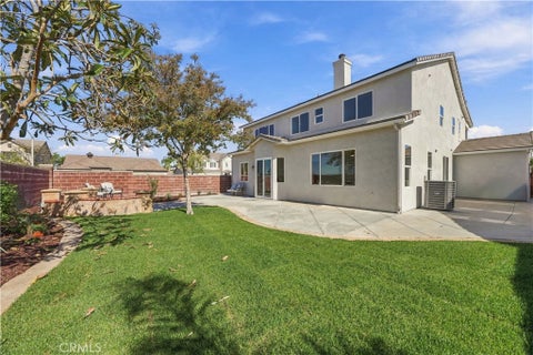 Tiny photo for 39263 Half Moon Circle, Murrieta, CA 92563 (MLS # SW26228538)