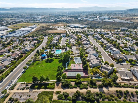 Tiny photo for 39263 Half Moon Circle, Murrieta, CA 92563 (MLS # SW26228538)
