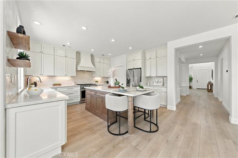 Tiny photo for 39263 Half Moon Circle, Murrieta, CA 92563 (MLS # SW26228538)