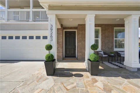 Tiny photo for 39263 Half Moon Circle, Murrieta, CA 92563 (MLS # SW26228538)