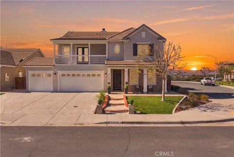 Tiny photo for 39263 Half Moon Circle, Murrieta, CA 92563 (MLS # SW26228538)