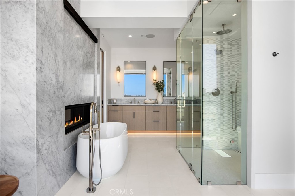 Corona del Mar South of PCH (CDMS) - Residential