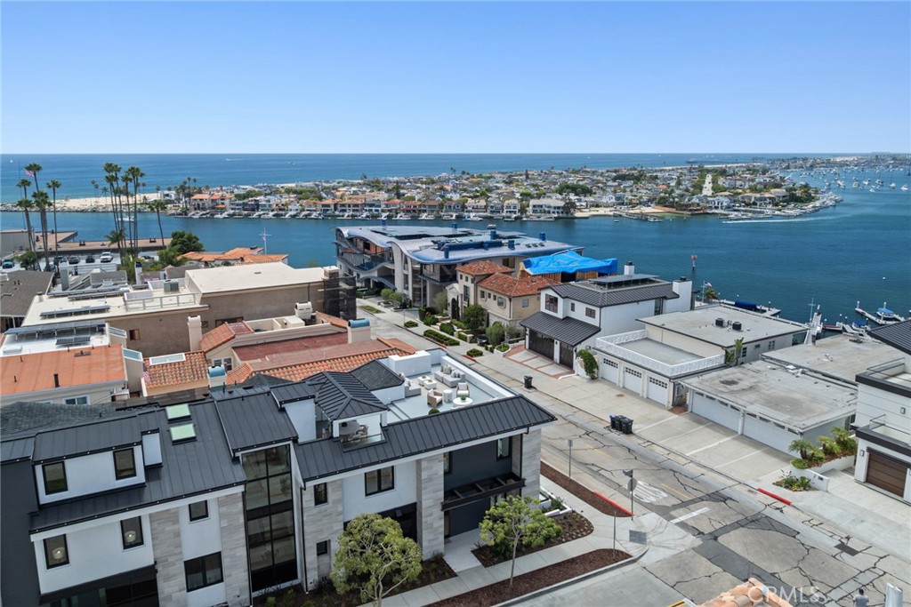Corona del Mar South of PCH (CDMS) - Residential
