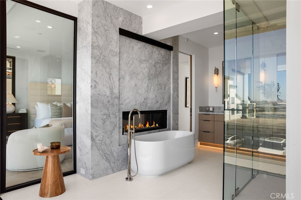 Corona del Mar South of PCH (CDMS) - Residential