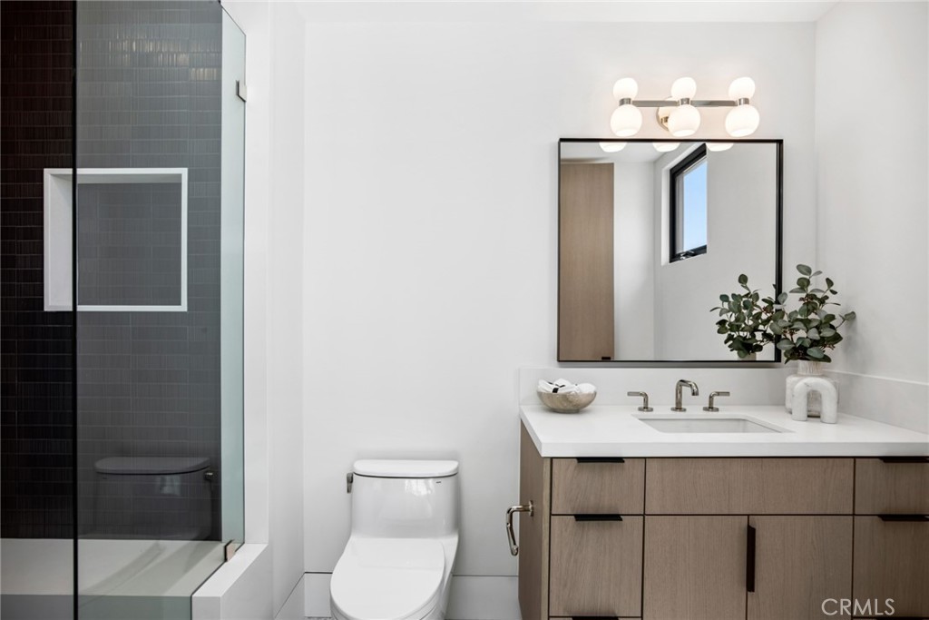 Corona del Mar South of PCH (CDMS) - Residential