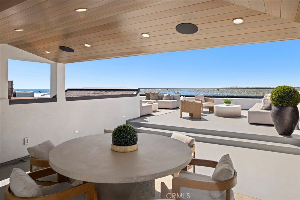 Corona del Mar South of PCH (CDMS) - Residential