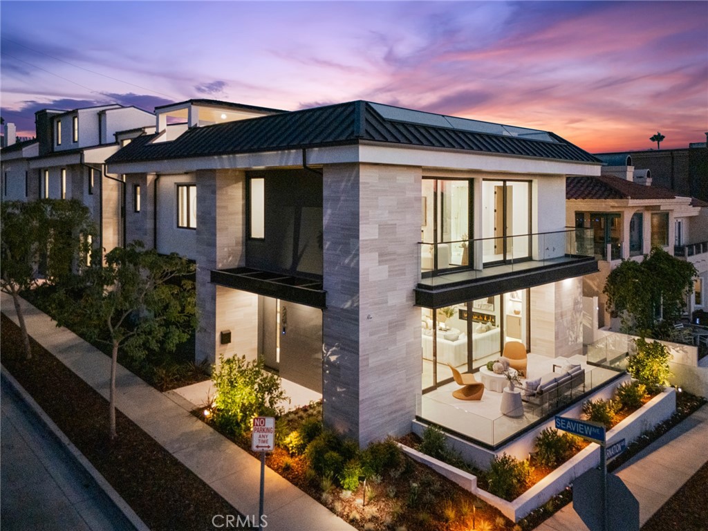 Corona del Mar South of PCH (CDMS) - Residential