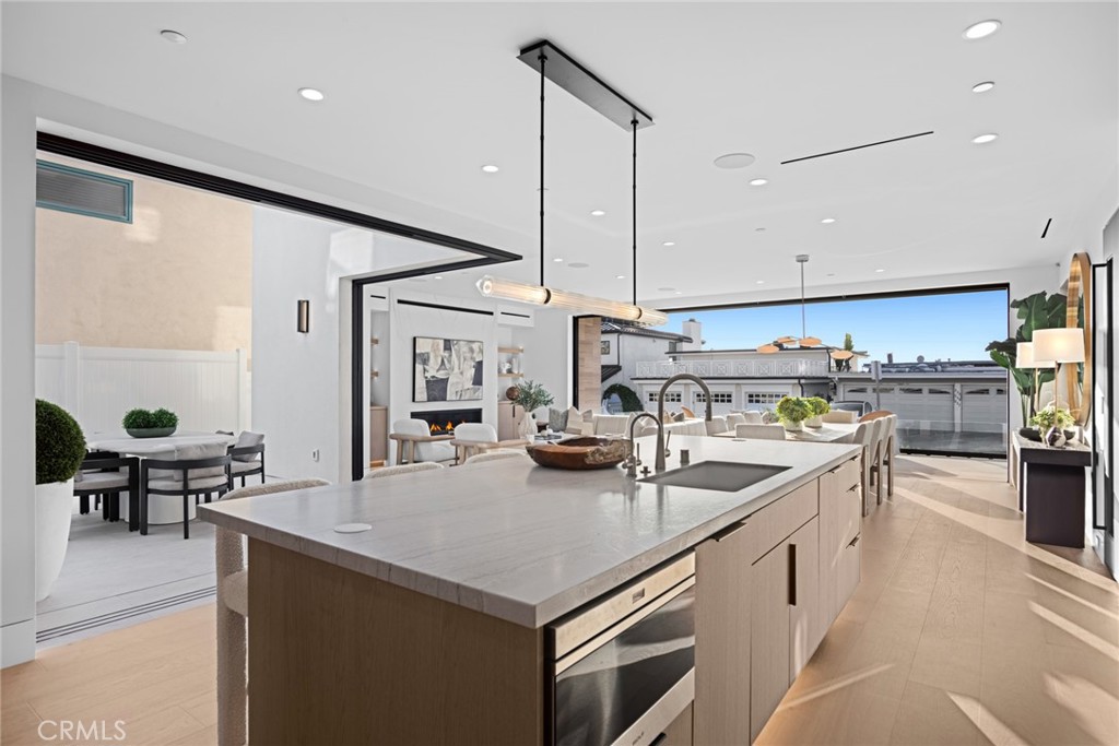 Corona del Mar South of PCH (CDMS) - Residential