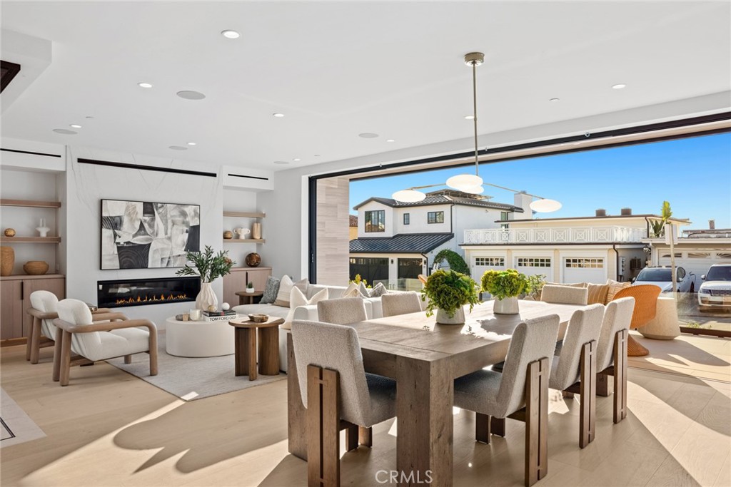 Corona del Mar South of PCH (CDMS) - Residential