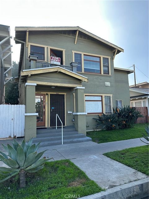 Photo of 342 E 8th St, Long Beach, CA 90813 (MLS # RS25277957)