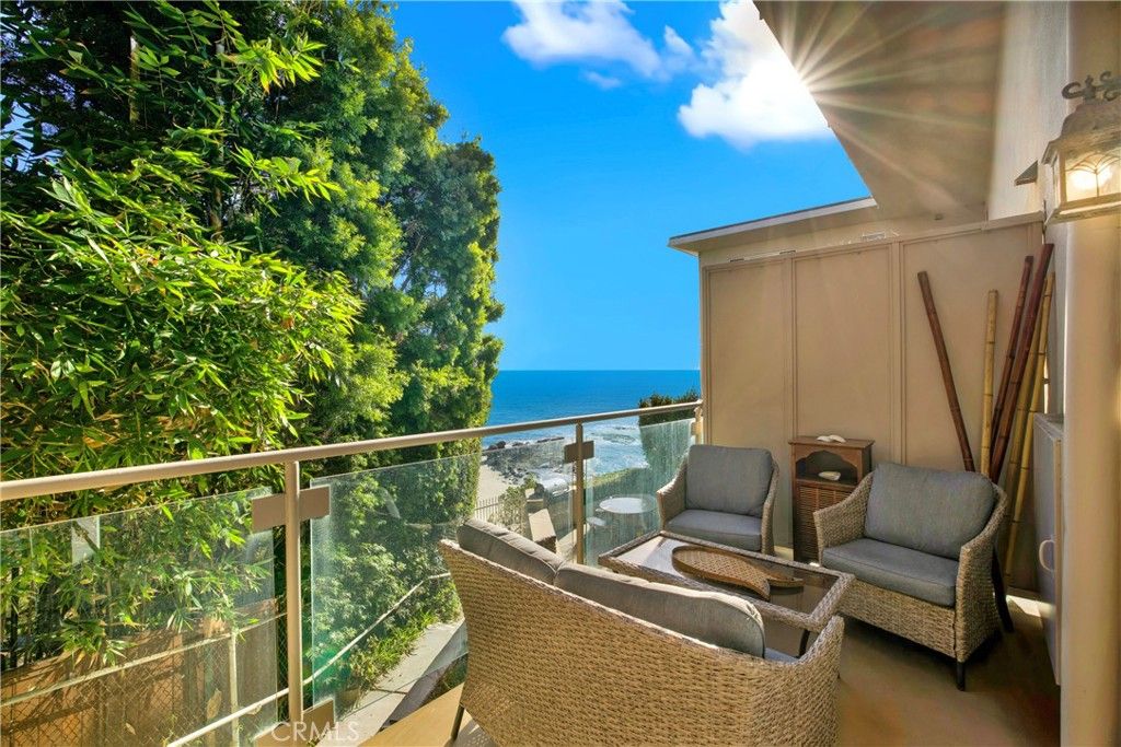 Photo of 31561 Table Rock Dr. Dr #213, Laguna Beach, CA 92651 (MLS # LG26039866)